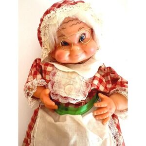 Vtg Mrs Santa Clause animated waist up music windup face hands rubber  body wood